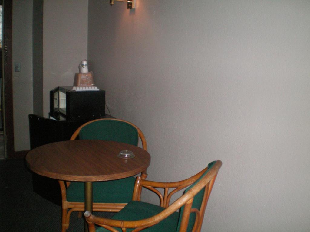 Executive Inn & Suites - AugustaAugusta  Kültér fotó