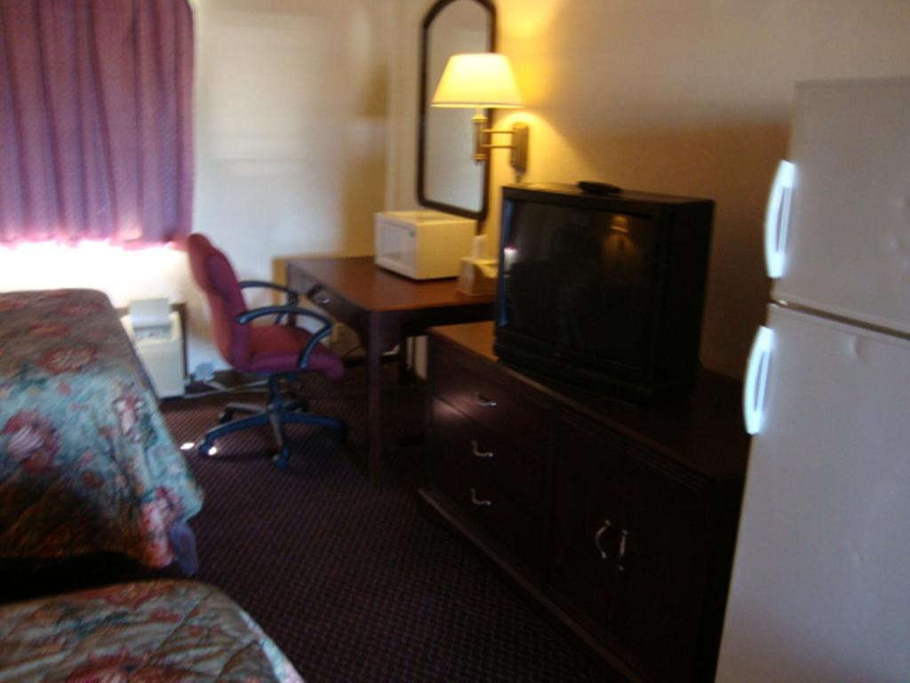 Executive Inn & Suites - AugustaAugusta  Kültér fotó